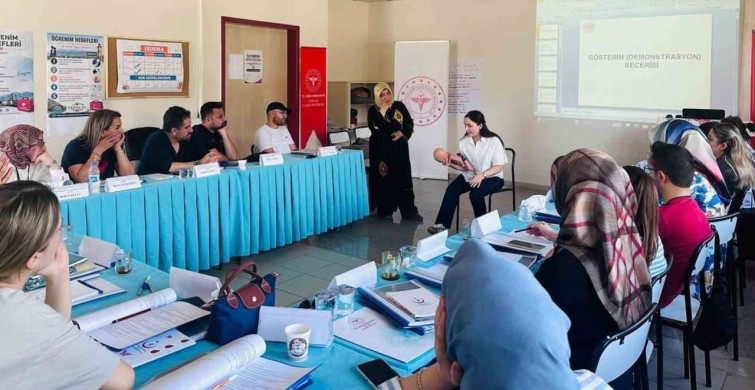 Erzincan'da ilkyardım eğitici eğitimi başladı
