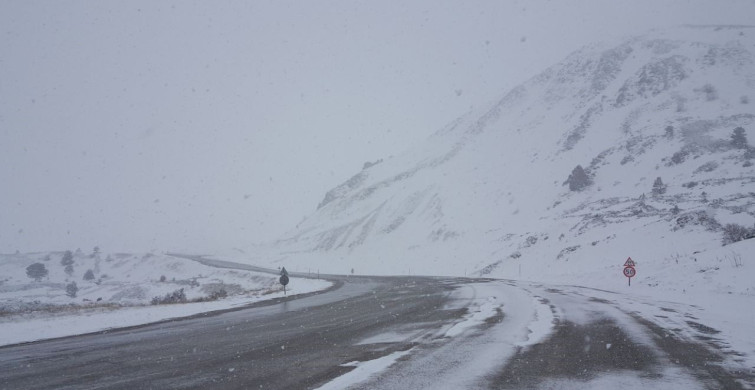 Erzincan'da Kışın Geri Dönüşü