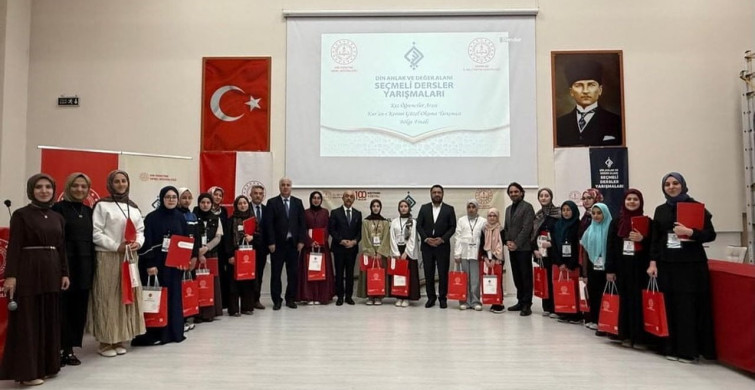 Erzincan'da Kur'an-ı Kerim'i Güzel Okuma Yarışması Bölge Finali