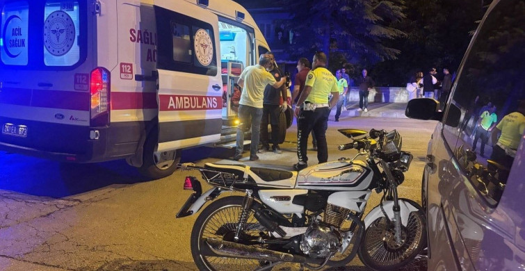 Erzincan'da Otomobil ve Motosiklet Çarpıştı