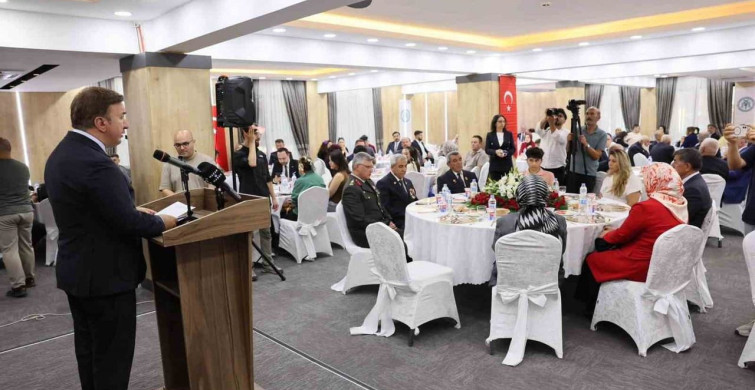 Erzincan'da şehit aileleri ve gaziler için yemek programı düzenlendi