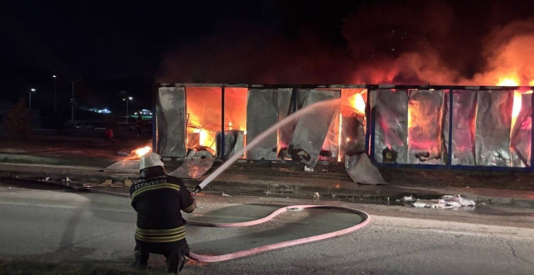 Erzincan'da Yangın Paniği: İşçi Konteynerlerinde Korku Dolu Anlar