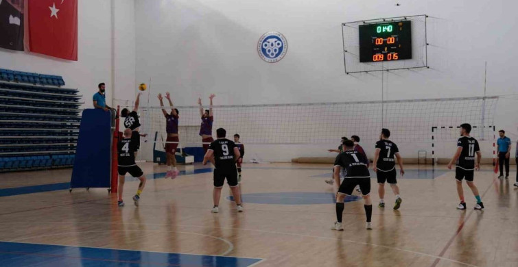 Erzincan’da Yurtlig Voleybol Heyecanı Başladı