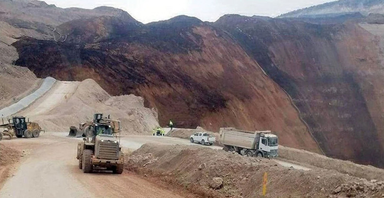 Erzincan’daki göçük altında kalan 1 işçiye ulaşıldı!