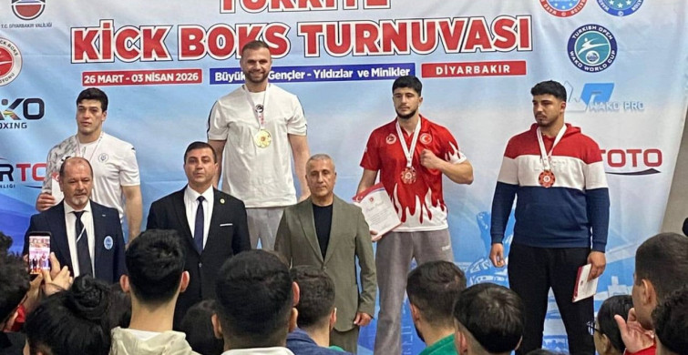 Erzincanlı Sporcu Caner Demir Türkiye Üçüncüsü Oldu