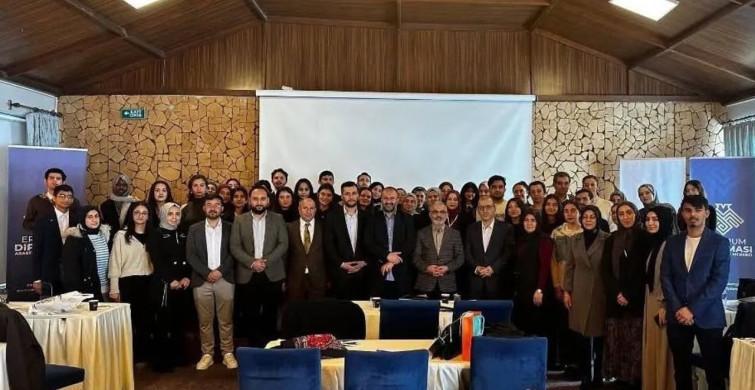 Erzurum Diplomasi Araştırmaları Merkezi'nden Gençlere Stratejik Eğitim Programları