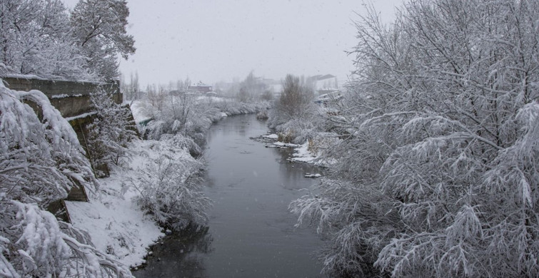 Erzurum, Kars ve Ardahan'da Kar Yağışı Etkisini Sürdürüyor