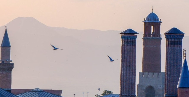 Erzurum Marşı'na Büyük İlgi