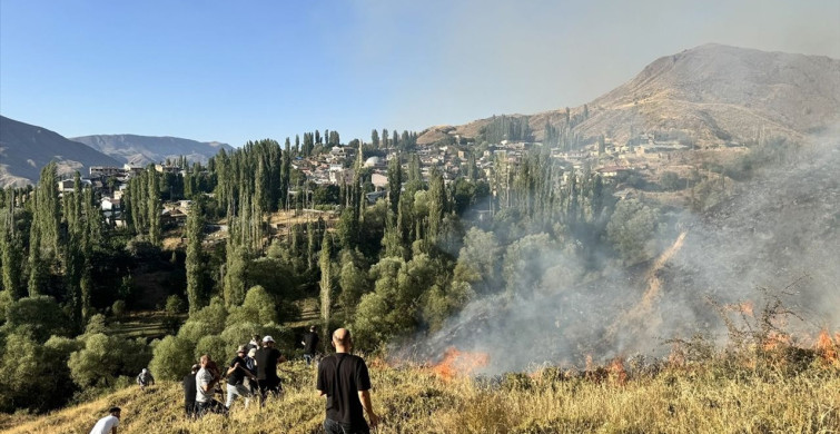 Erzurum Oltu'da Örtü Yangını Kontrol Altına Alındı