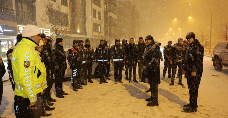 Erzurum Polisi Huzur ve Güven İçin Denetim Yapıyor