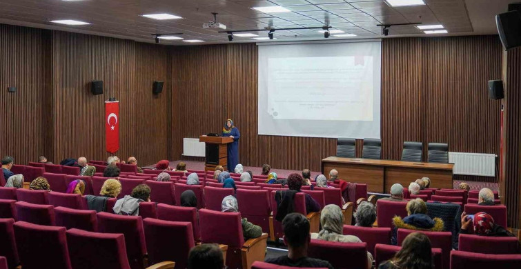 Erzurum Teknik Üniversitesi'nde Kadın Yönetimi Konferansı