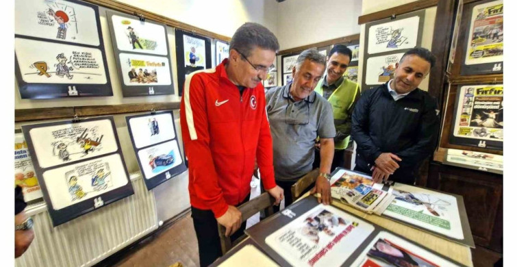 Erzurum valisi aydın baruş, karikatür atölyesinde insanların gülmesi üzerine konuştu