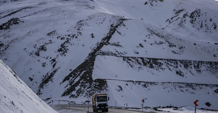 Erzurum ve Ardahan'da Soğuk Hava ve Sis Etkili Oluyor