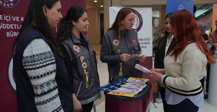 Erzurum'da "25 Kadın, 25 Hikaye" Sergisi Açıldı