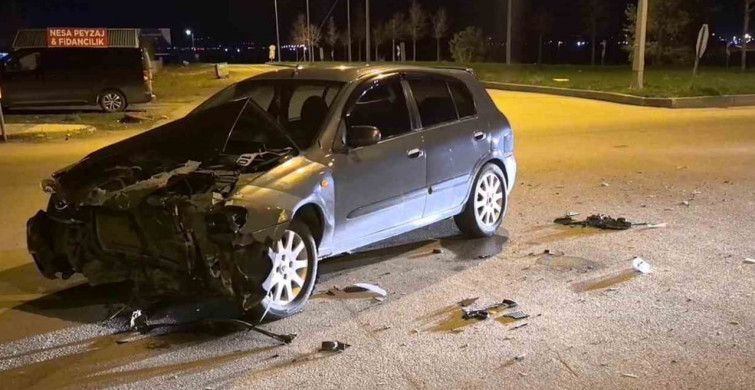 Erzurum'da Akşam Trafik Kazası: İki Yaralı