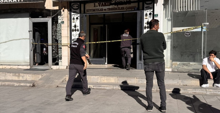 Erzurum'da Bekçi Tuvalette Ölü Bulundu