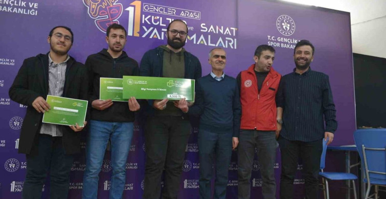 Erzurum'da Bilgi Yarışması Coşkusu