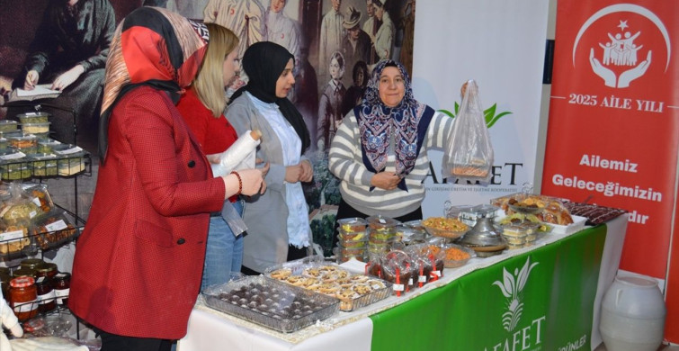 Erzurum'da Dünya Kooperatifçilik Günü: Kadınlar El Sanatları ve Yerel Lezzetleri Sergiledi