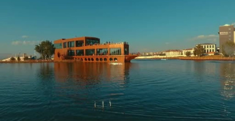Erzurum'da gemi kafe ile deniz özlemi