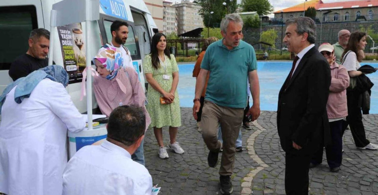 Erzurum'da 'hareket yaşını öğren, sağlıklı yaşa' kampanyası yoğun ilgi görüyor