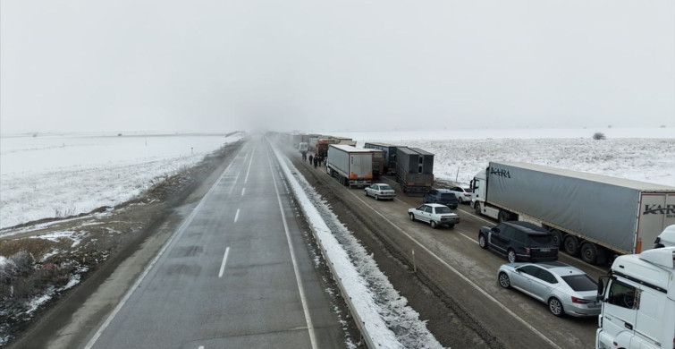 Erzurum'da İkinci Zincirleme Trafik Kazası: 1 Ölü, 4 Yaralı
