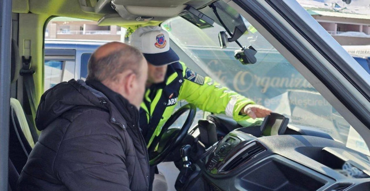 Erzurum'da Jandarma Trafik Ekiplerinden Bilgilendirme Faaliyetleri