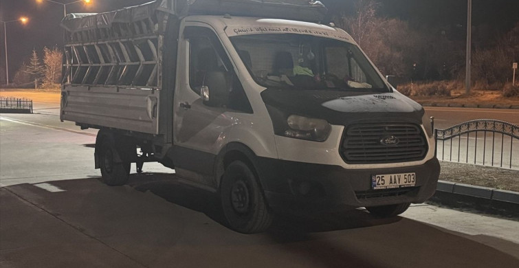 Erzurum'da Kamyonet ve Otomobil Çarpıştı: 1 Ölü, 2 Yaralı