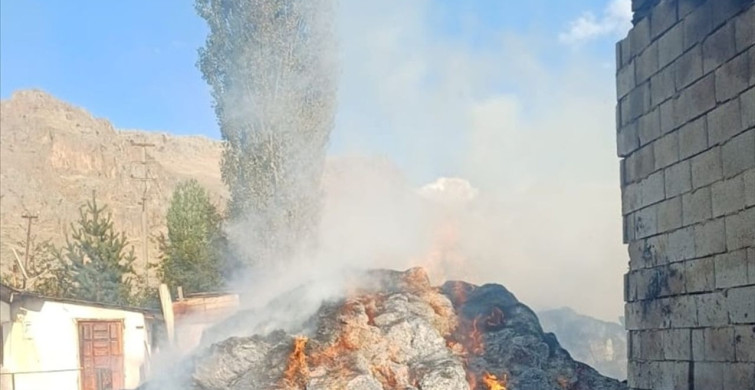 Erzurum'da Kırsal Mahallede Yangın: 3 Ev Kül Oldu