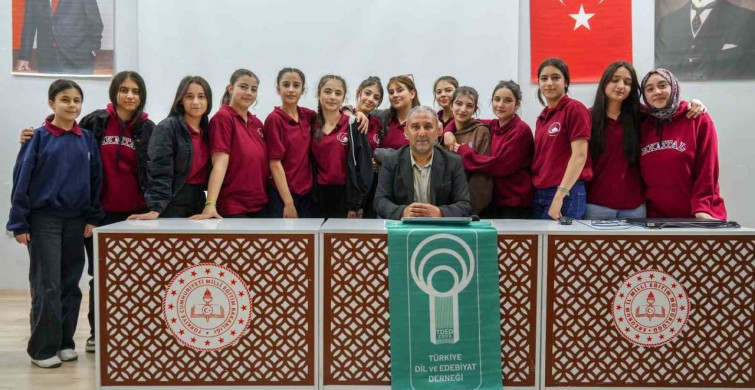 Erzurum'da Lise Öğrencilerine Fotoğrafla Dil Anlatıldı