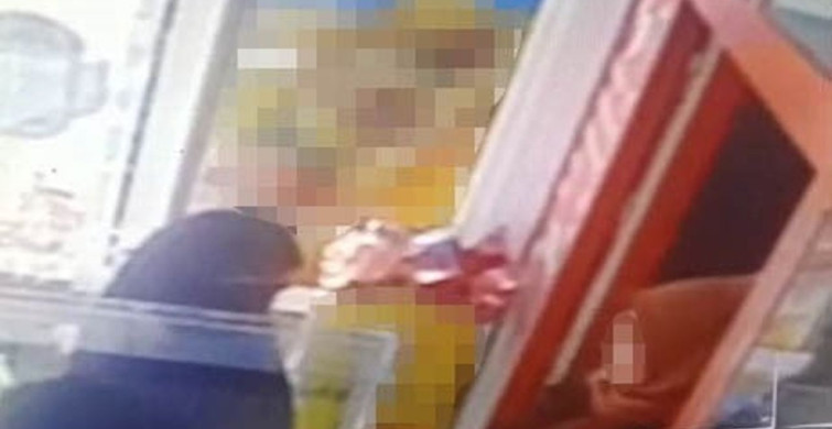 Erzurum'da Market Hırsızlığı Güvenlik Kamerasına Yansıdı