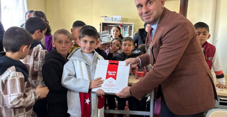 Erzurum'da Şehit Çocuklarına Karne Töreni Düzenlendi