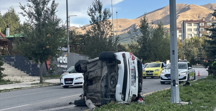 Erzurum'da Takla Atan Araçta İki Kişi Yaralandı