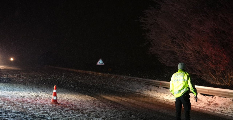 Erzurum'da Tırla Çarpışan SUV Aracın Feci Kazası