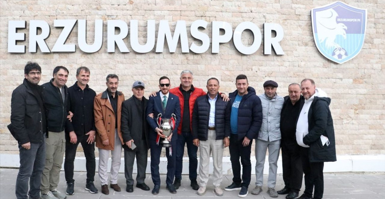 Erzurumspor'un Şampiyon Kadrosu 27 Yıl Sonra Buluştu Erzurumspor'un Şampiyon Kadrosu 27 Yıl Sonra Buluştu