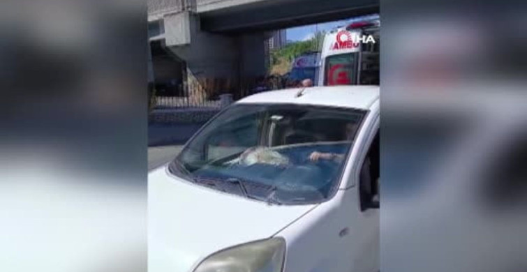 Esenler’de virajı alamayan motosiklet bariyerlere çarparak devrildi: 1 yaralı
