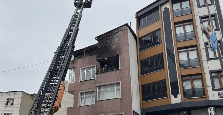 Esenler'deki 4 Katlı Binada Yangın Çıktı