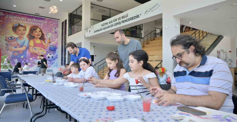 Esenyurt'ta babalar ve çocukları sanatla buluştu