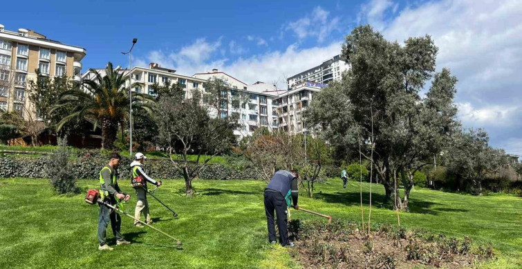 Esenyurt'ta Bahar Temizliği ve Yenileme Çalışmaları