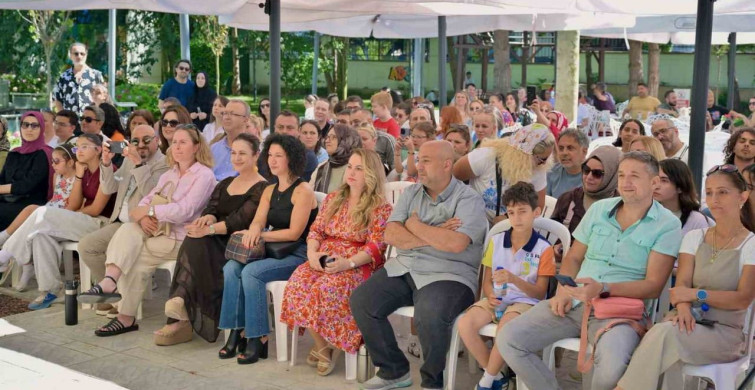 Esenyurt'ta belediye müzik kursları yıl sonu konseri ile taçlandı