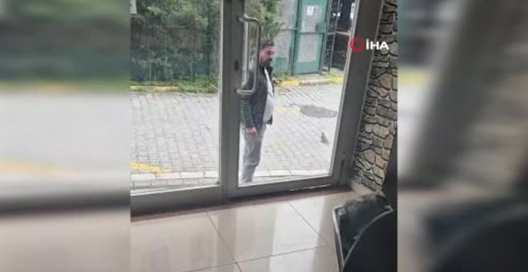 Esenyurt'ta Berberle Müşteri Arasında Gergin Anlar