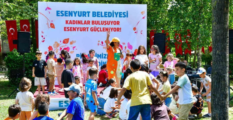 Esenyurt'ta kadınlar piknik etkinliğinde bir araya geldi