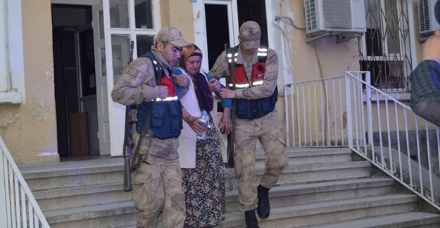 Eşini Keserle Öldüren Kadın Tutuklandı