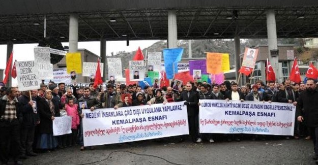 Eşini Kurtarmak İçin Yola Çıktı, 70 Türk'ü Kurtardı