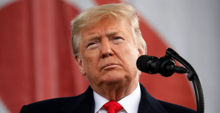 Eski ABD Başkanı Donald Trump, evine yapılan FBI baskını sonrası flaş iddia ortaya attı: "FBI pasaportlarımı çaldı!"