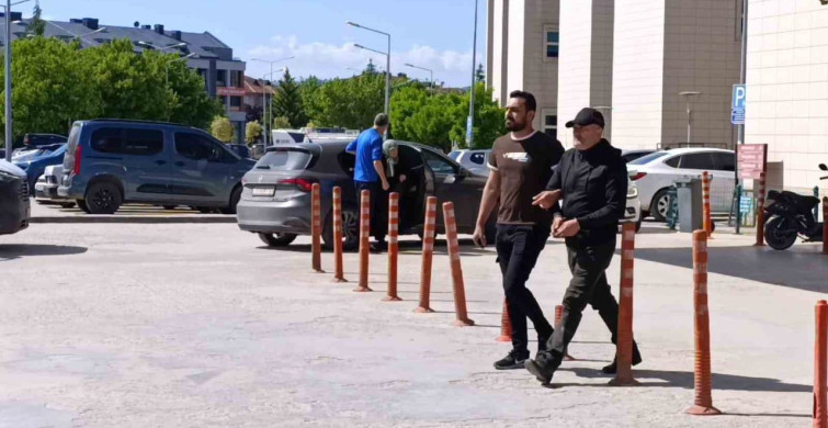 Eski Eşinin Evini Kundaklamaya Çalışan Şahıs Yakalandı