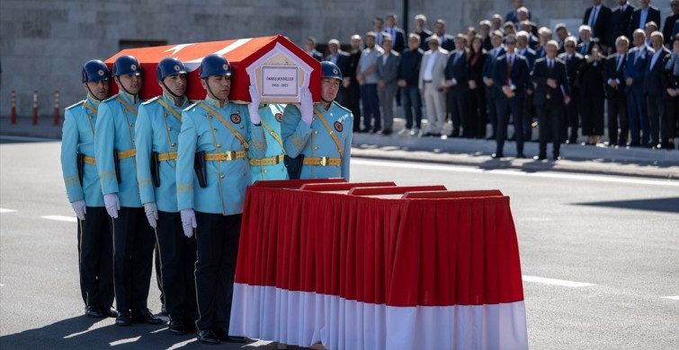 Eski Milletvekili Ökkeş Şendiller'in Cenaze Töreni Meclis'te Yapıldı