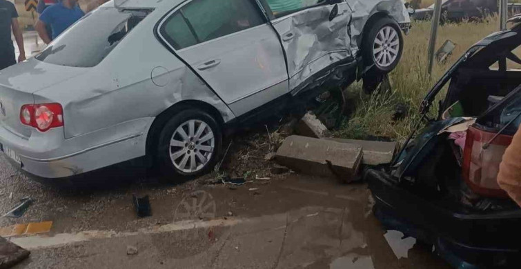 Eskişehir-Afyonkarahisar yolunda kaza: 2’si ağır 4 yaralı