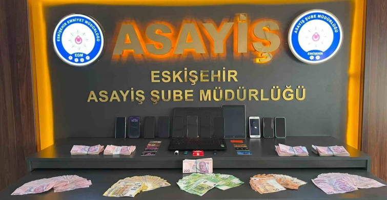 Eskişehir merkezli 4 ilde dolandırıcılık operasyonu: 12 gözaltı