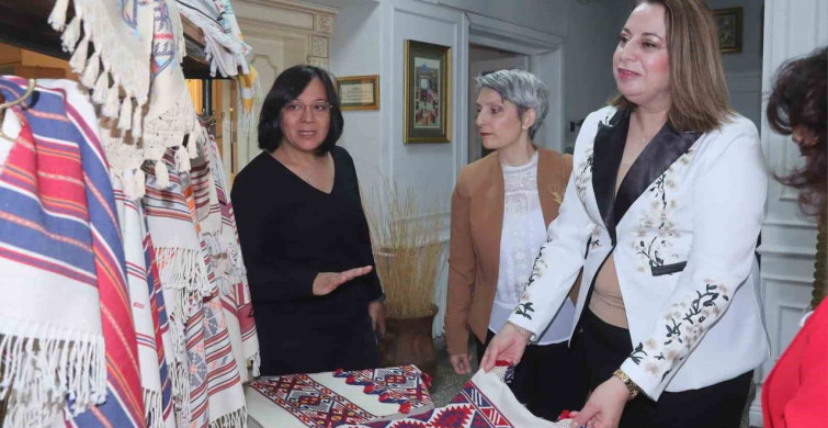 Eskişehir Olgunlaşma Enstitüsü'nde Anneler Günü Sergisi