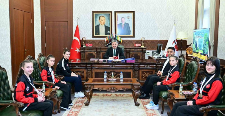 Eskişehir Valisi Yılmaz, Gülsena Karakuyulu’yu Ağırladı